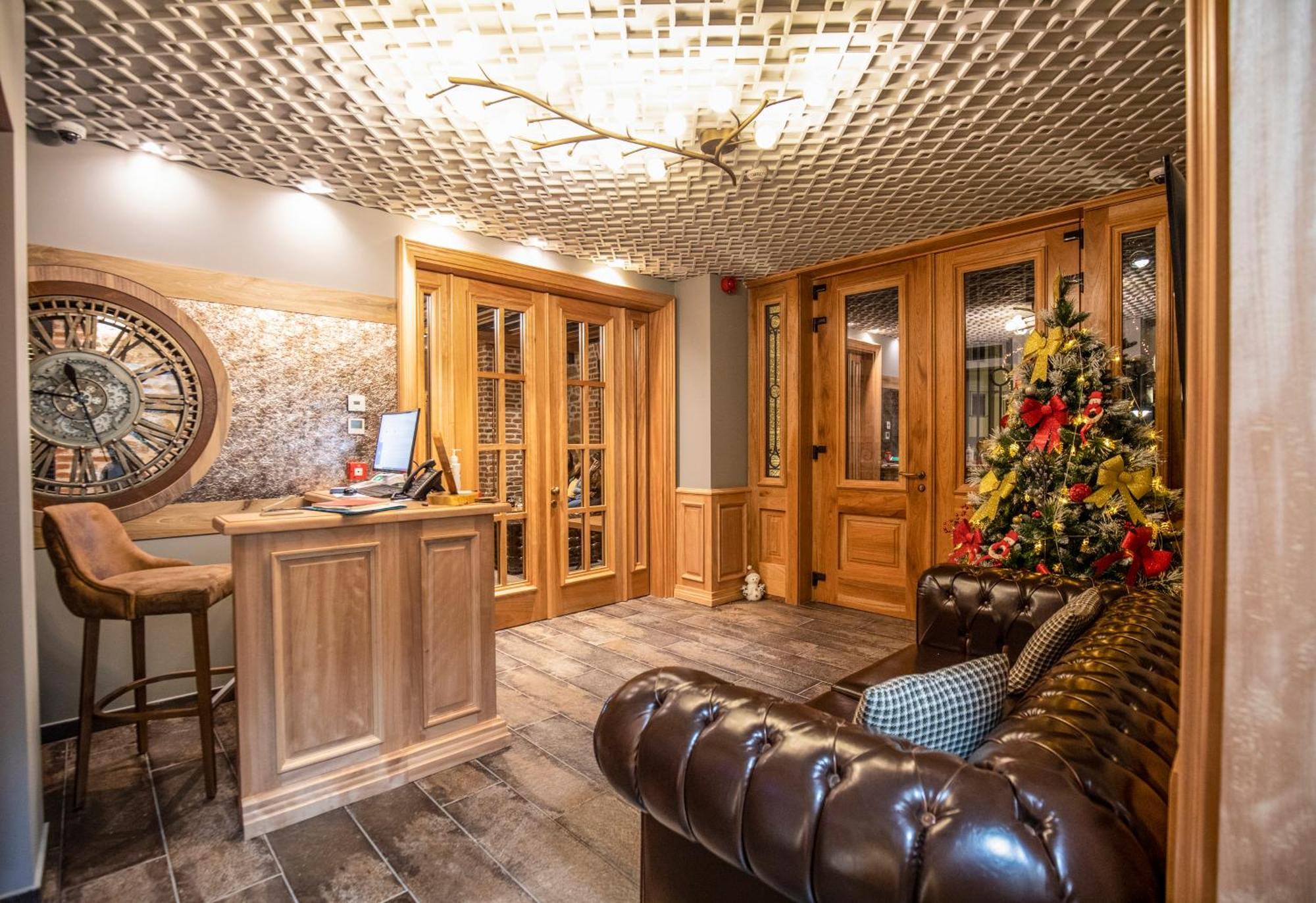Vila Ekrem Korce Exterior foto
